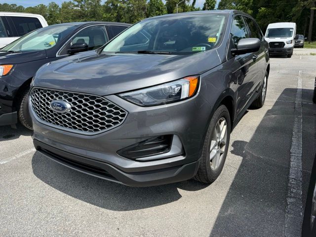 2024 Ford Edge SEL AWD's photo