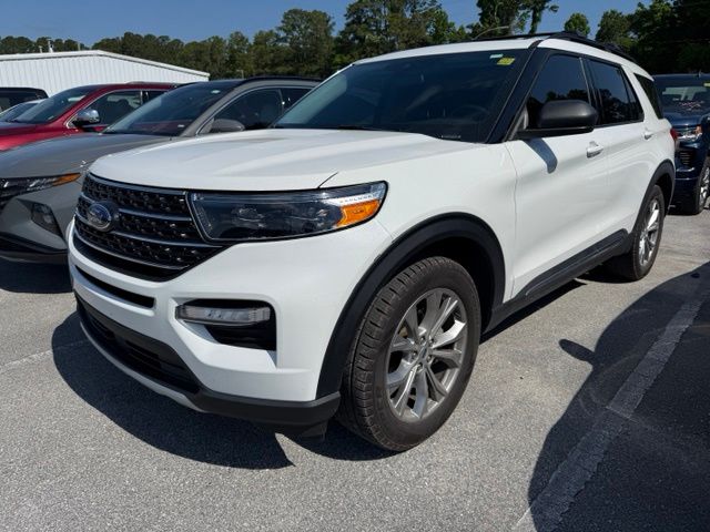 2021 Ford Explorer XLT 4WD's photo
