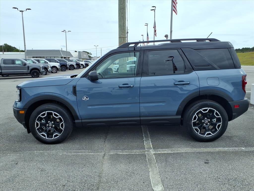 2025 Ford Bronco Sport Outer Banks photo 3