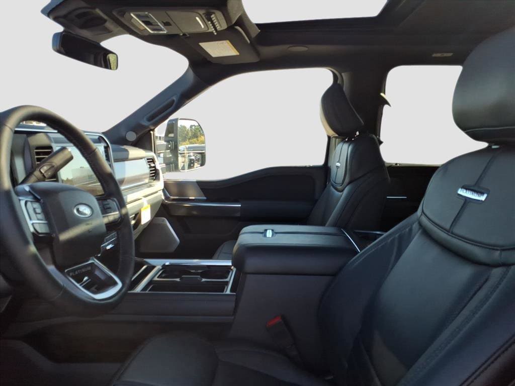 2026 Ford F-250 Super Duty Platinum - Photo 5