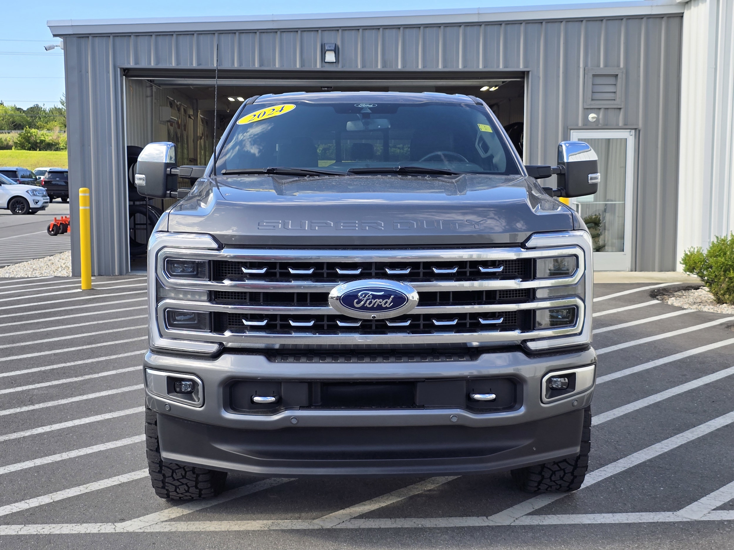 Used 2024 Ford F-250 Super Duty Platinum with VIN 1FT8W2BM6REC83677 for sale in Jacksonville, NC