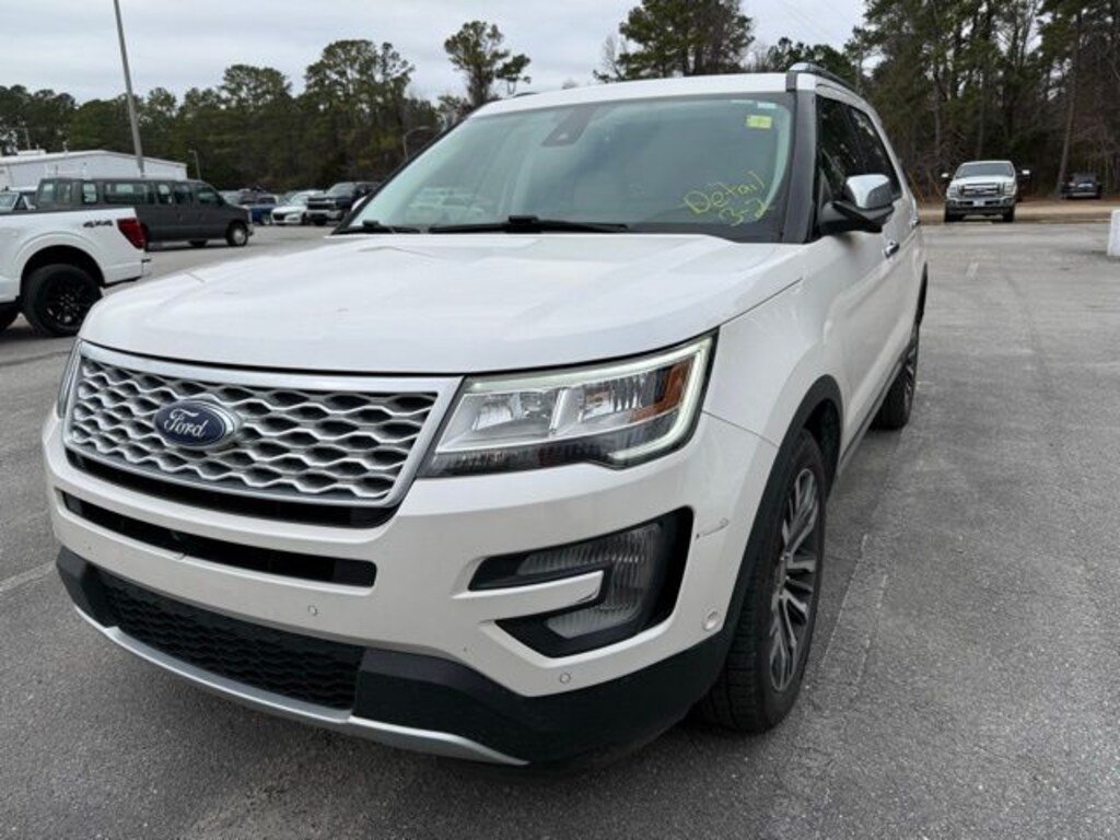 Used 2017 Ford Explorer Platinum SUV