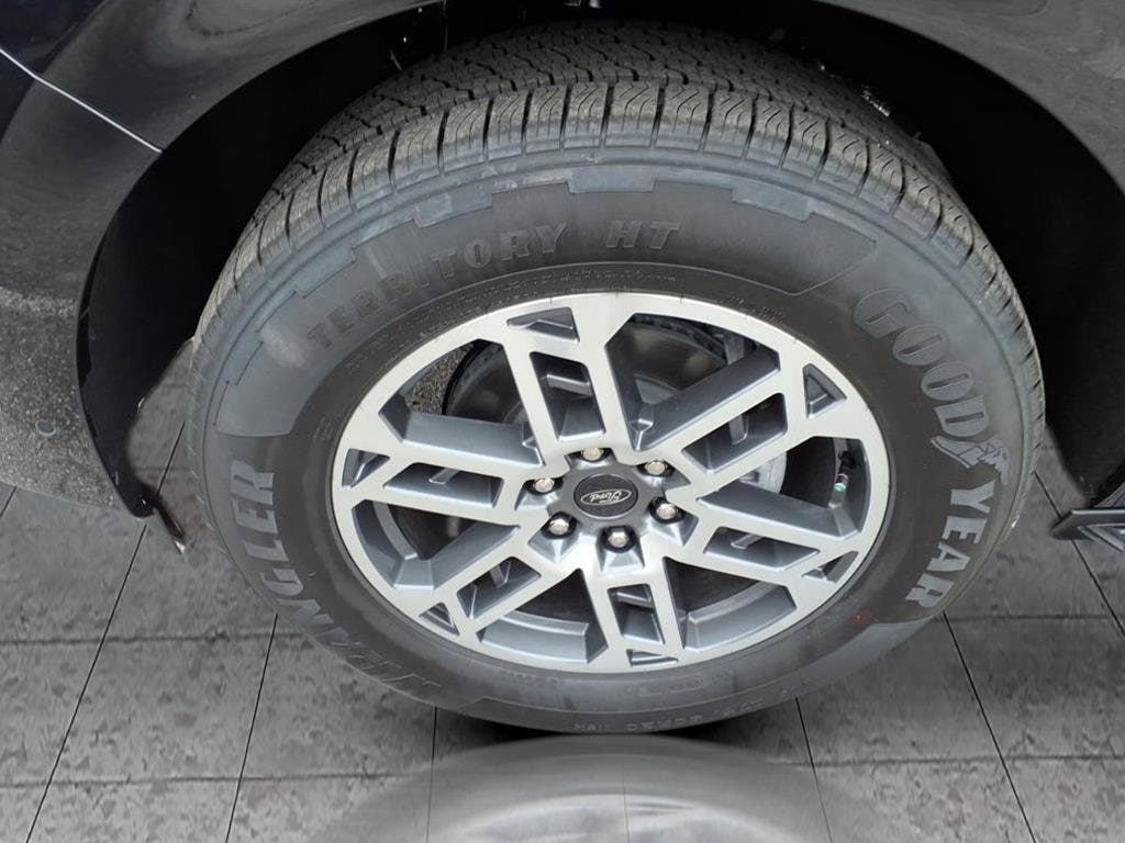 New 2025 Ford Expedition Max Active Active 4x2