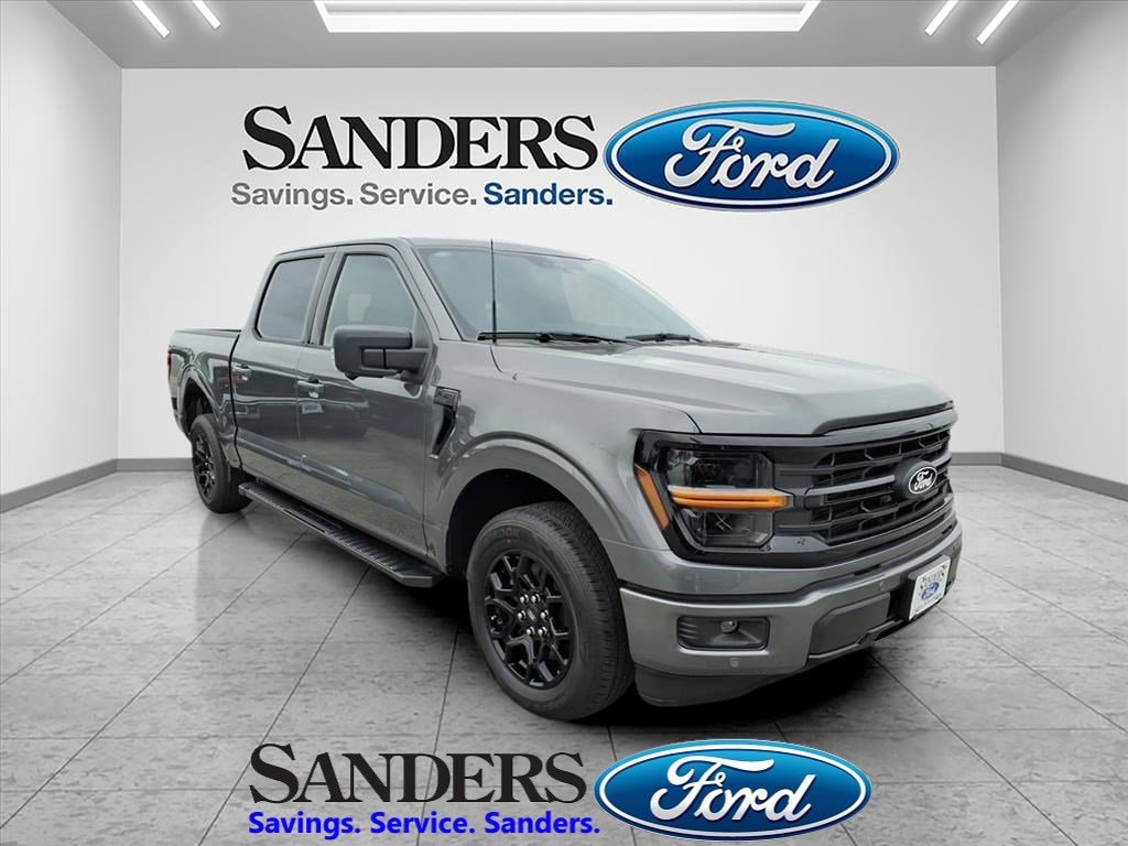 2025 Ford F-150 XLT's photo