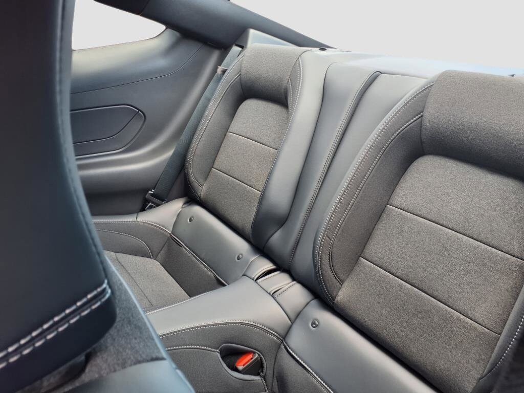 2025 Ford Mustang EcoBoost Fastback - Photo 6