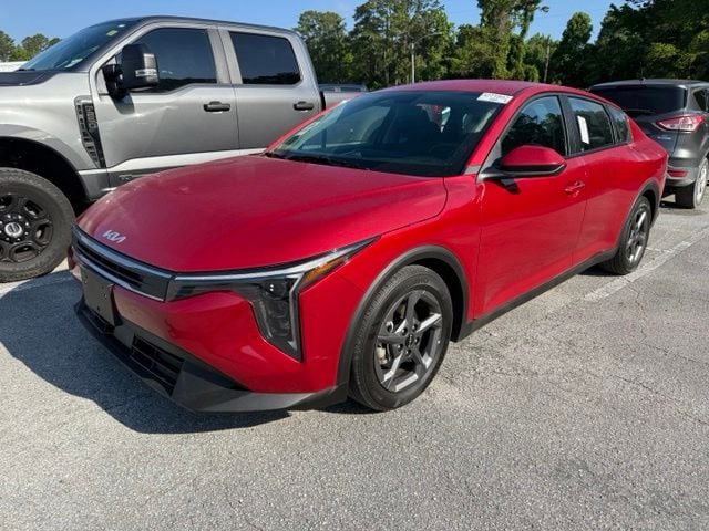 2025 Kia K4 LXS AT's photo