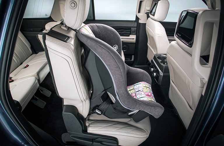 2018-Ford-Expedition-B-6_o.jpg