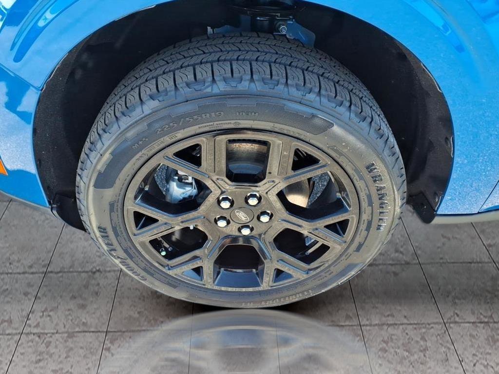 New 2025 Ford Maverick XLT XLT AWD SuperCrew