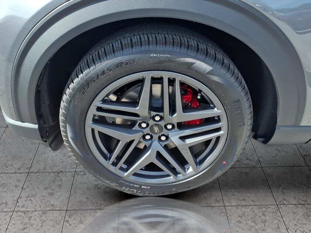 2026 Ford Explorer ST photo 4