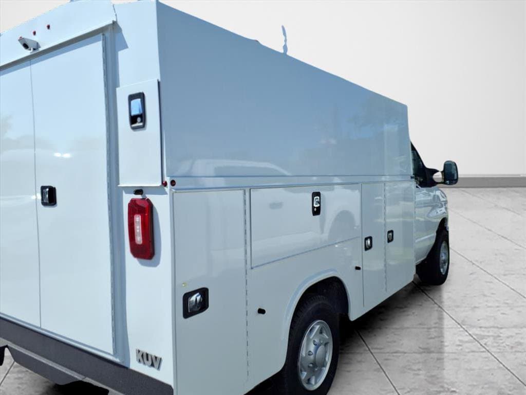 2025 Ford E-Series Cutaway Base - Photo 7