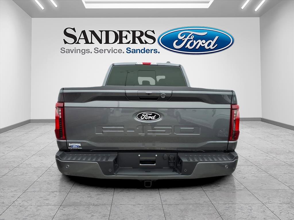 New 2025 Ford F-150 XLT XLT 2WD SuperCrew 5.5 Box