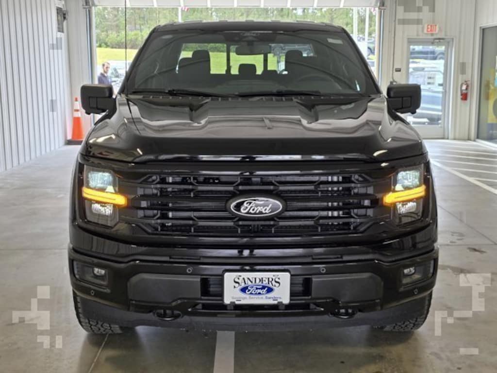 New 2025 Ford F-150 XLT F150 4X4 SUPERCREW XLT - 145