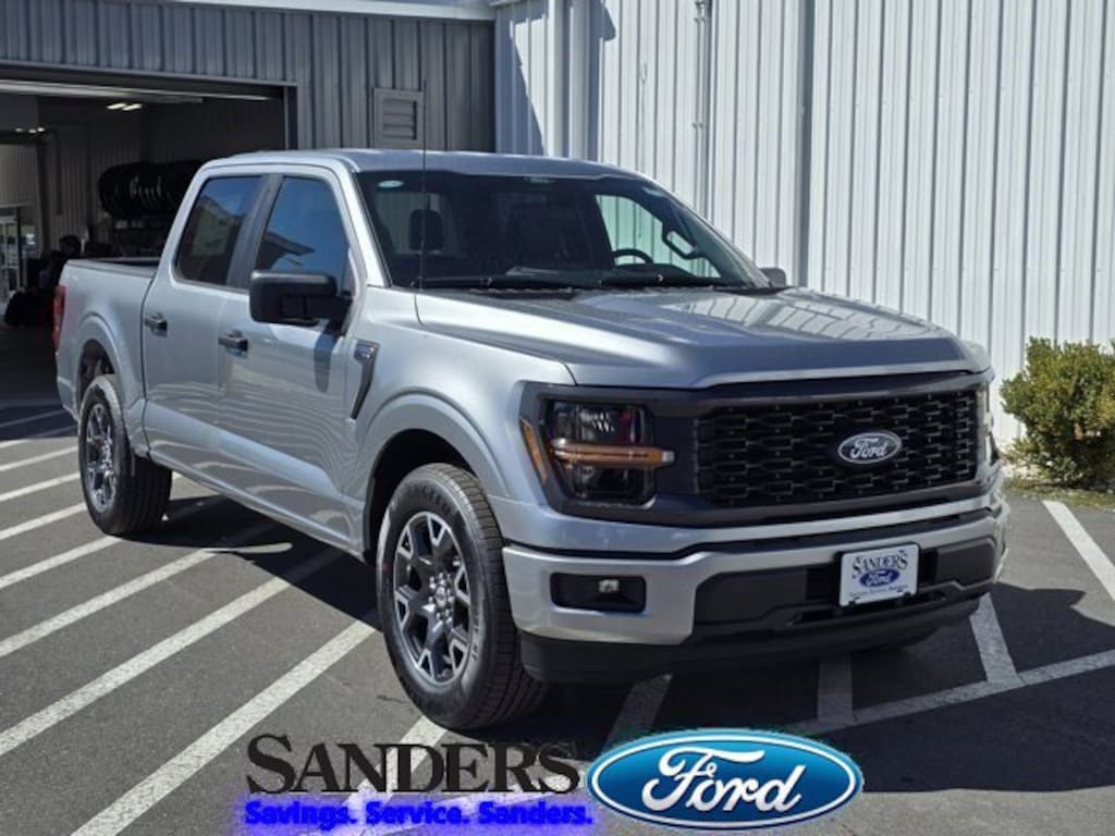 New 2025 Ford F-150 STX STX 2WD SuperCrew 5.5 Box