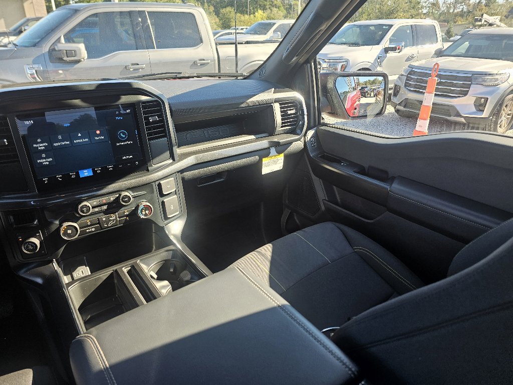 2025 Ford F-150 STX - Photo 8