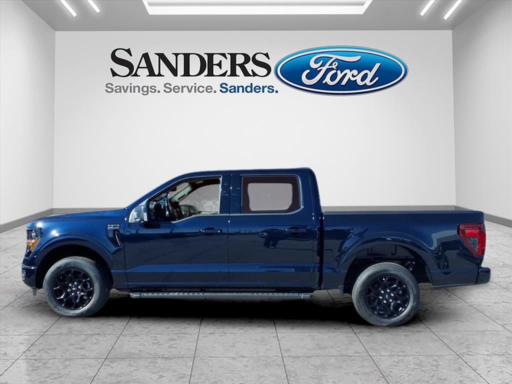 New 2025 Ford F-150 XLT XLT 2WD SuperCrew 5.5 Box