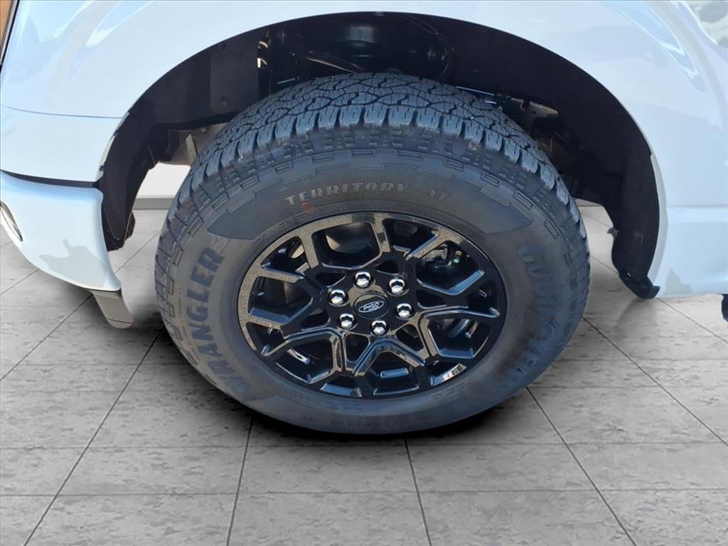 New 2025 Ford F-150 XLT XLT 4WD SuperCrew 5.5 Box