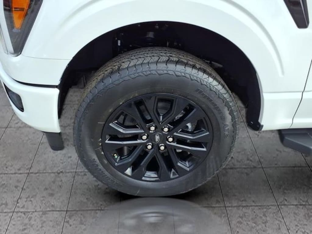 New 2025 Ford F-150 Lariat Truck