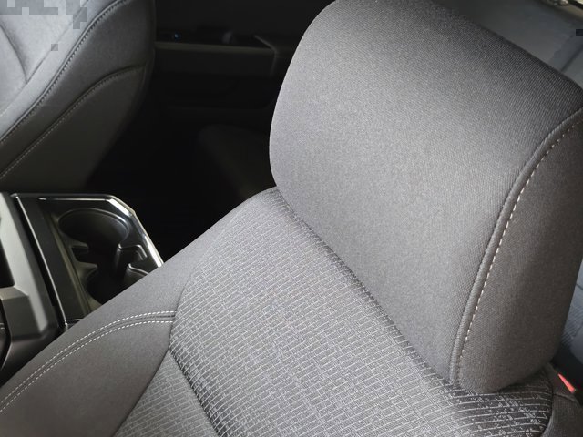 2025 Ford F-150 XLT - Photo 14