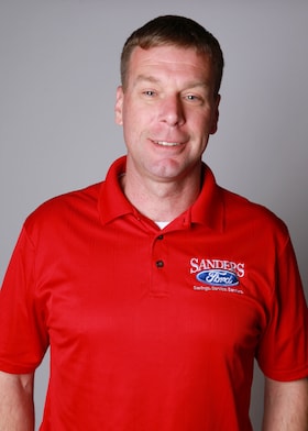 Staff member Thomas Nikorak from bfc1a95e3022