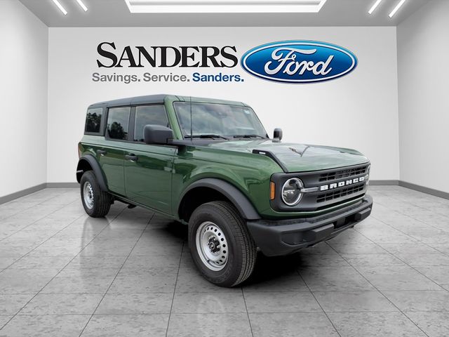 2025 Ford Bronco Base 4x4's photo