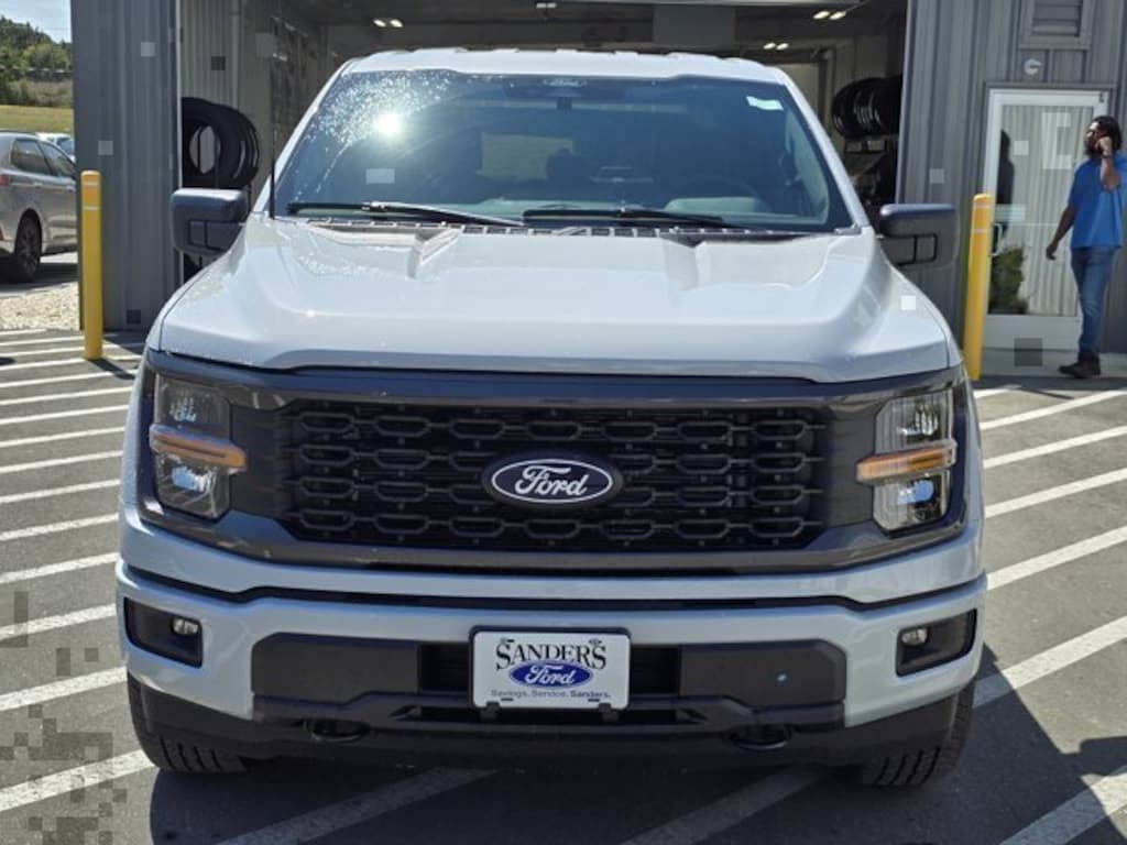 New 2025 Ford F-150 STX STX 4WD SuperCrew 5.5 Box