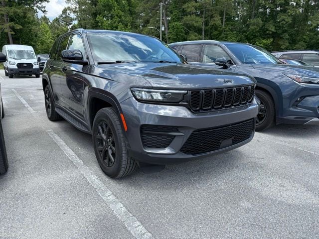 2024 Jeep Grand Cherokee Altitude 4x4's photo