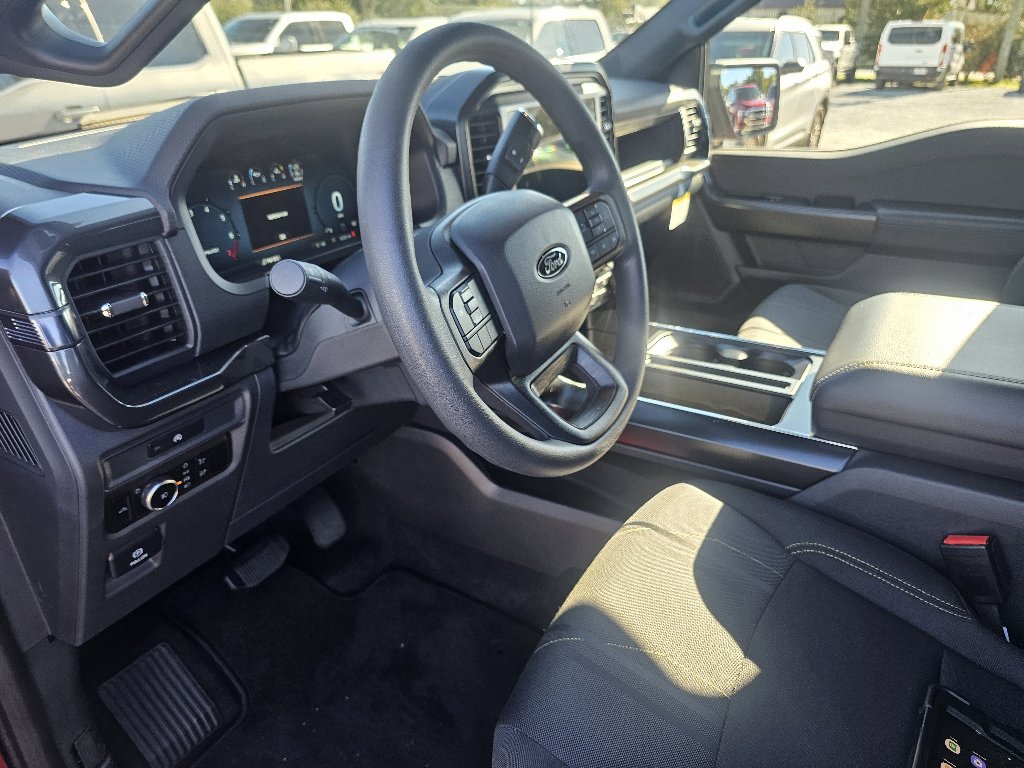 2025 Ford F-150 STX - Photo 11