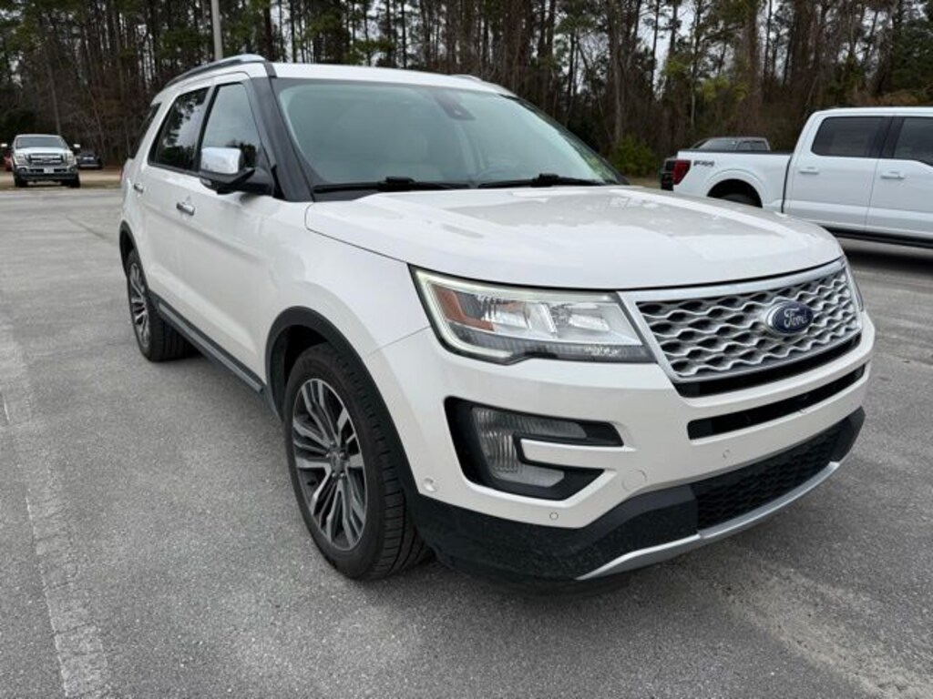 Used 2017 Ford Explorer Platinum SUV