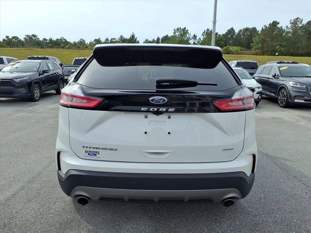 2024 Ford Edge Titanium photo 3
