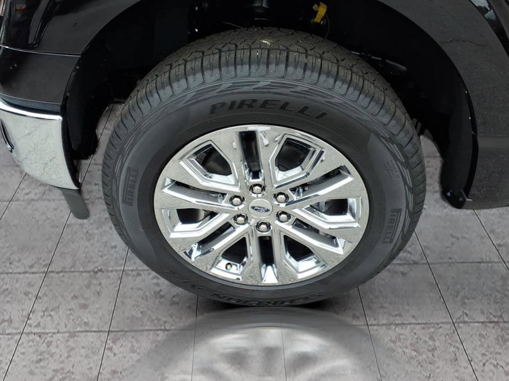 New 2025 Ford F-150 XLT XLT 4WD SuperCrew 6.5 Box