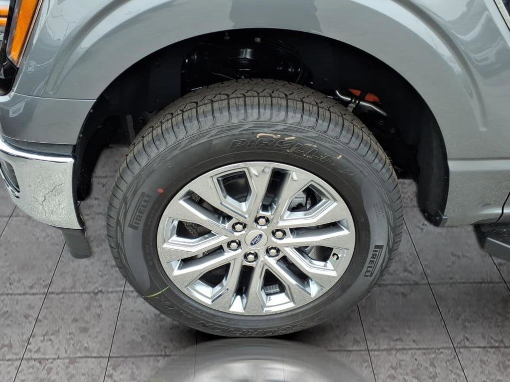 New 2025 Ford F-150 XLT XLT 4WD SuperCrew 5.5 Box