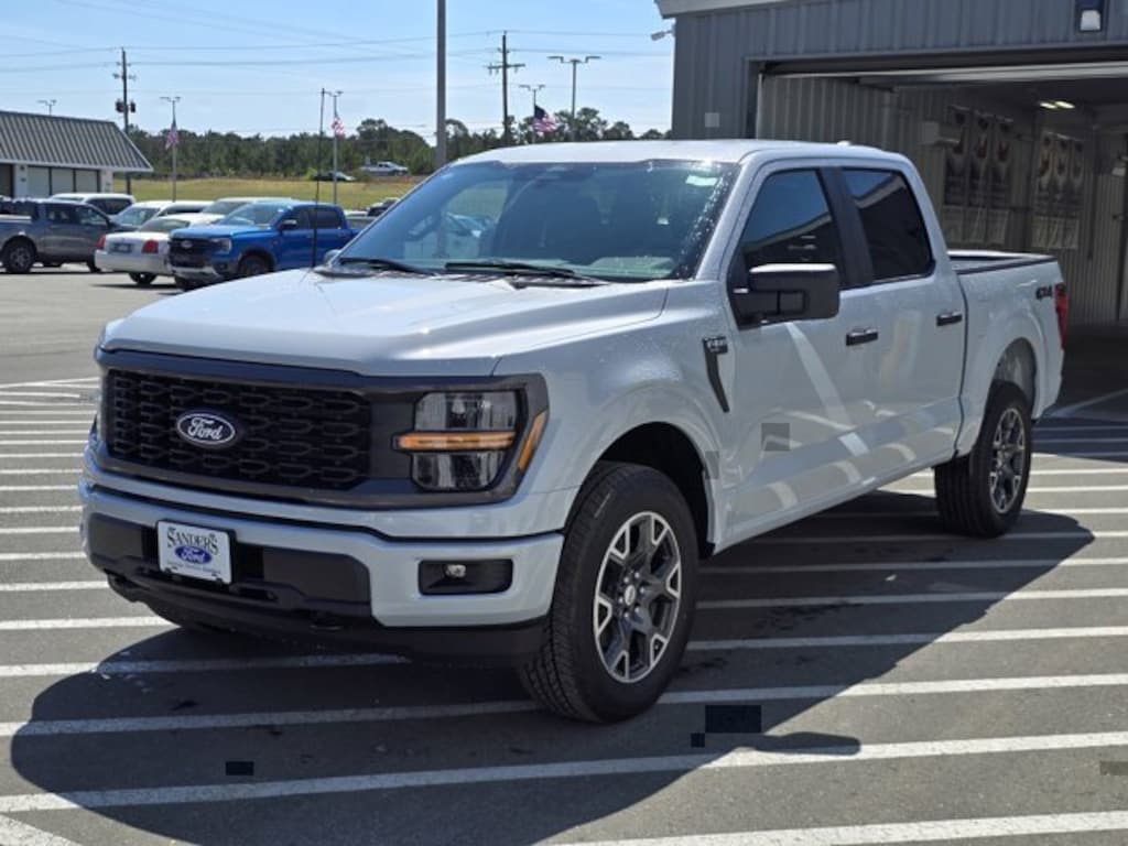 New 2025 Ford F-150 STX STX 4WD SuperCrew 5.5 Box