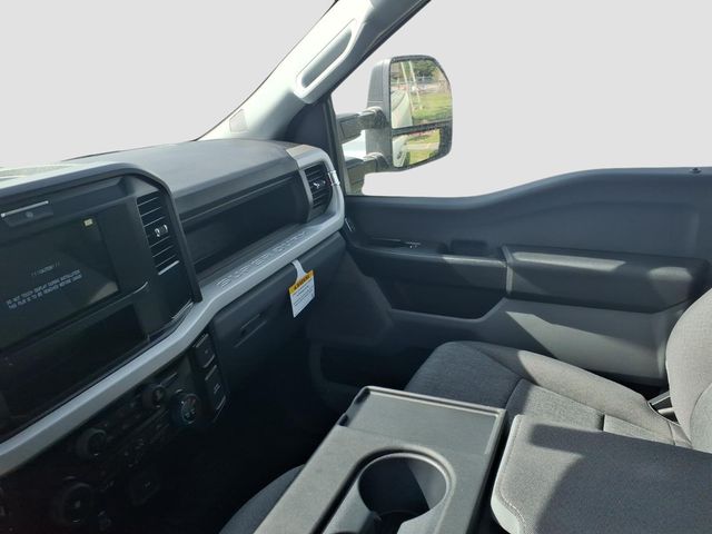 2026 Ford F-250 Super Duty XL - Photo 8