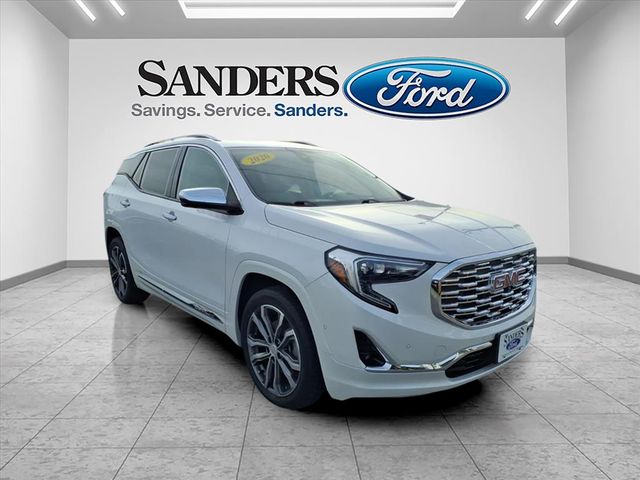 2020 GMC Terrain Denali's photo