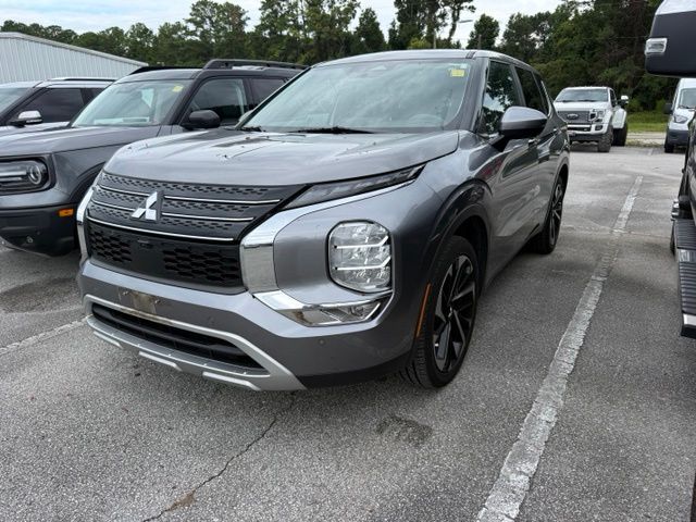 2022 Mitsubishi Outlander