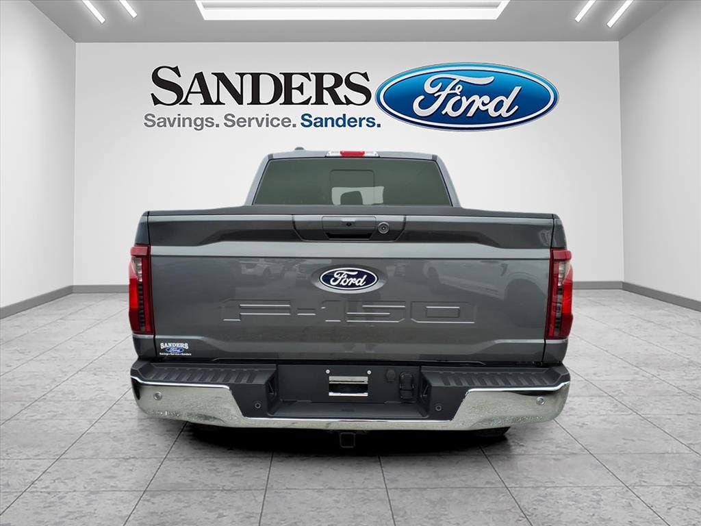 New 2025 Ford F-150 XLT XLT 4WD SuperCrew 5.5 Box