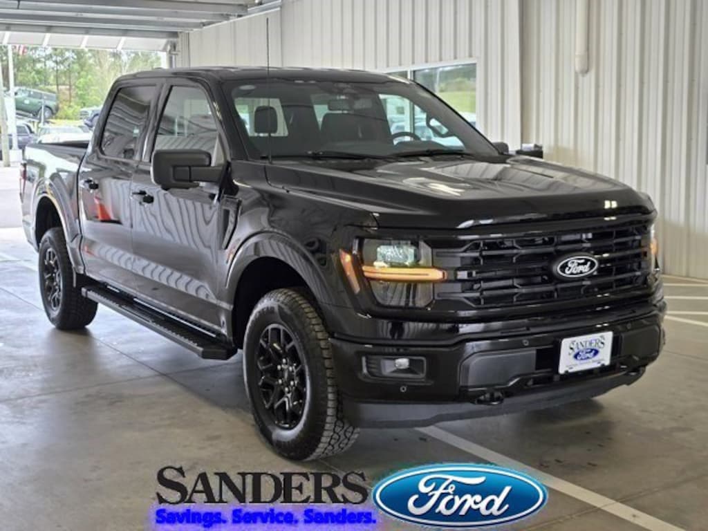 New 2025 Ford F-150 XLT F150 4X4 SUPERCREW XLT - 145
