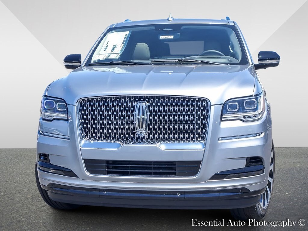 2024 Lincoln Navigator Reserve L photo 4
