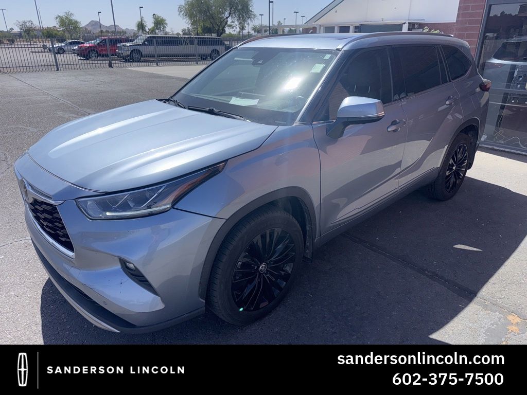 2021 Toyota Highlander Platinum 4x2 V6's photo