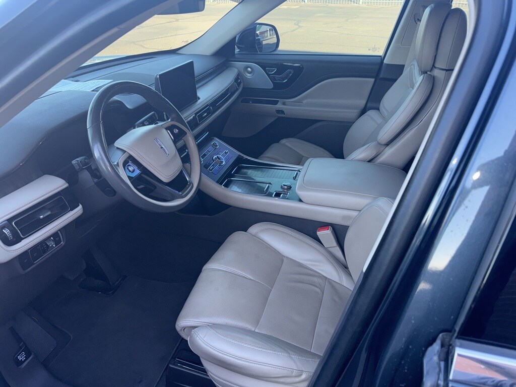 2022 Lincoln Aviator Reserve photo 2