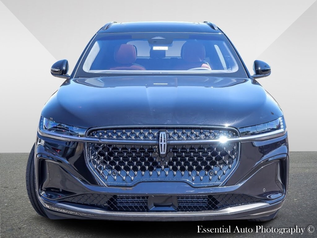 2025 Lincoln Nautilus Black Label photo 4