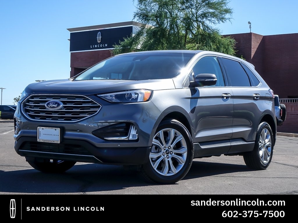 2024 Ford Edge Titanium's photo
