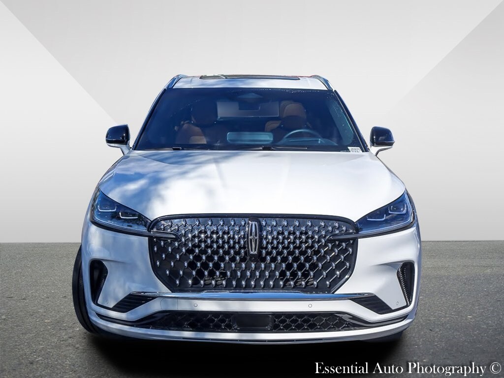 2025 Lincoln Aviator Black Label photo 4