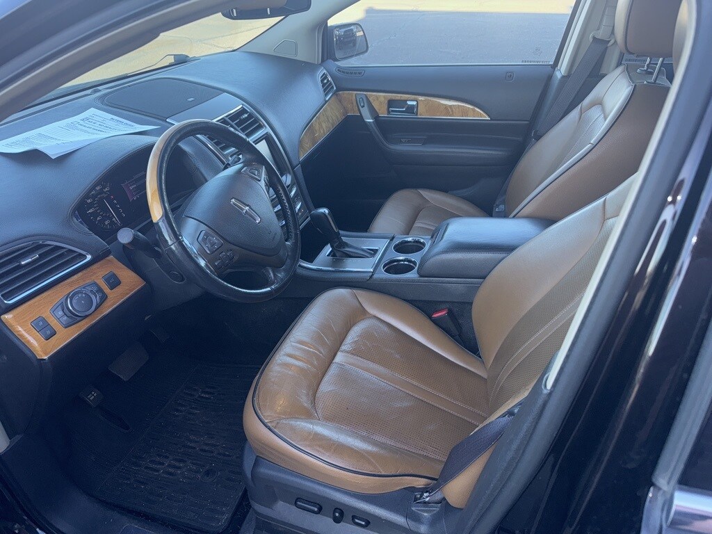 2013 Lincoln MKX Base photo 2