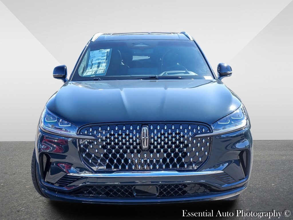 2025 Lincoln Aviator Black Label photo 4