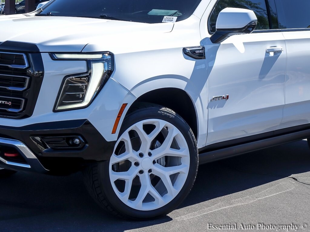 2025 Gmc Yukon AT4 photo 2