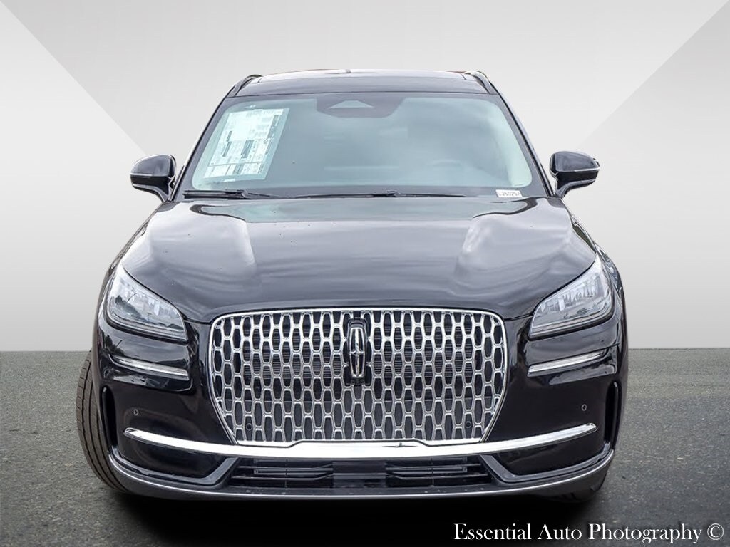 2025 Lincoln Corsair Premiere photo 4