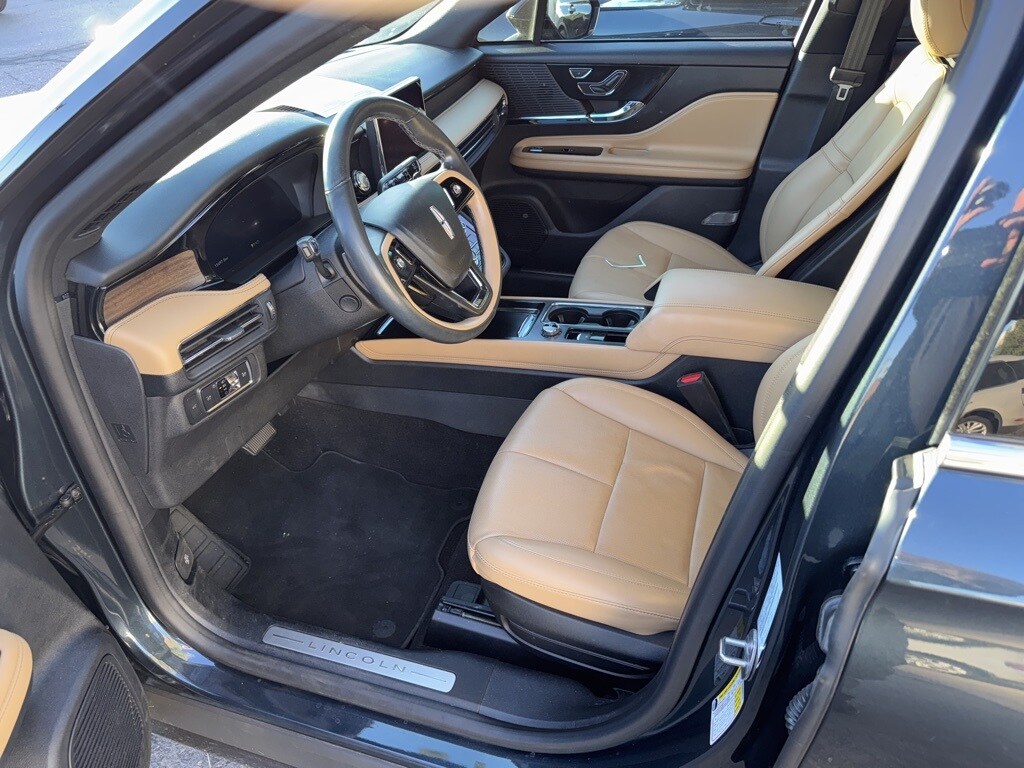 2022 Lincoln Corsair Reserve photo 2