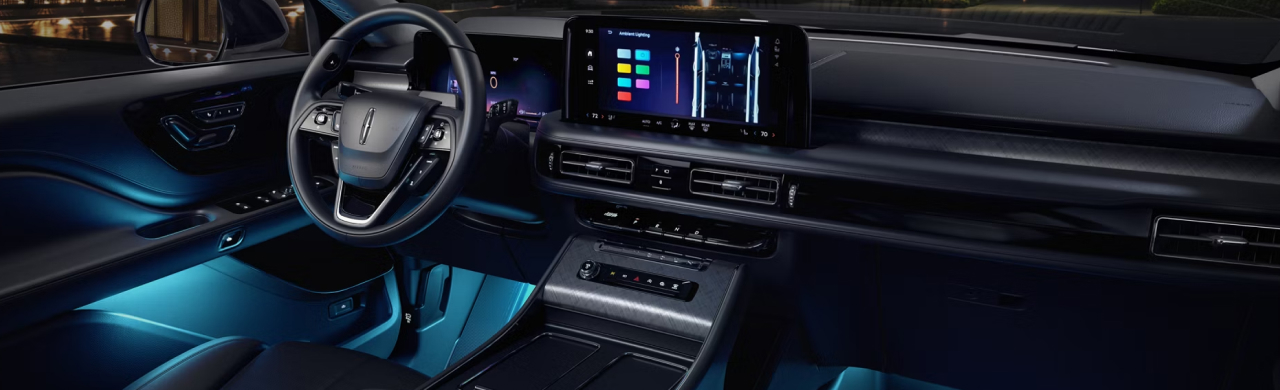 How Does the 2027 Lincoln Aviator Handle Desert-to-Mountain Highway Travel?.jpg
