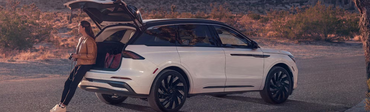 Is the 2026 Lincoln Nautilus a Good Choice When Downsizing From a Three-Row SUV?.jpg